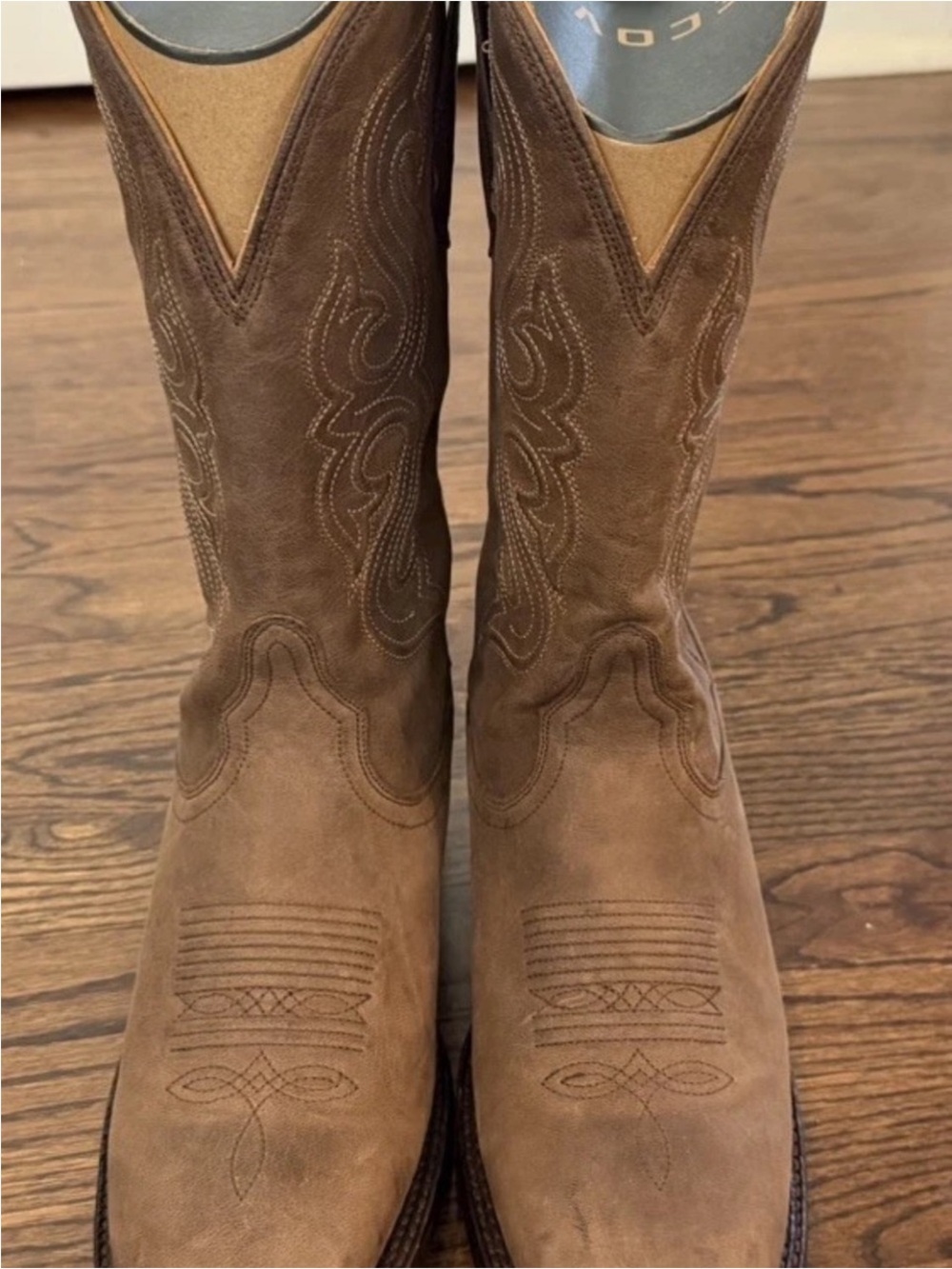 Brand new beautiful boots - Picture 2 of 8